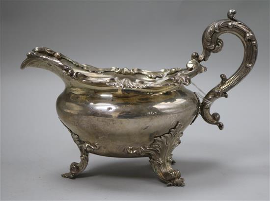 A Victorian silver sauceboat with cast acanthus scrolling, London 1840, Edward, Edward Junior, John & William Barnard, 16.8oz